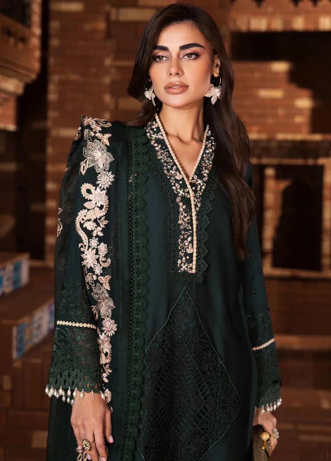 Naya by Imrozia Premium Pret Embroidered Lawn 3 Piece Suit SP-50 Zehak