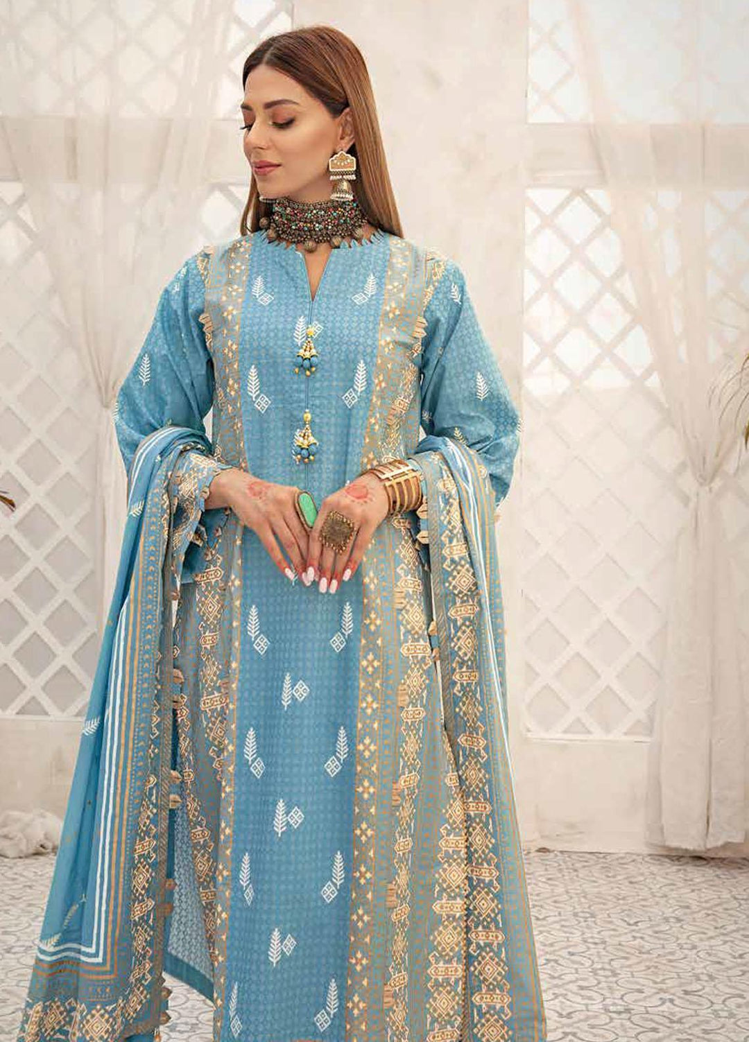 Nayaab By Gul Ahmed Printed Lawn Suits Unstitched 3 Piece GA22N CL-22129 - Summer Collection
