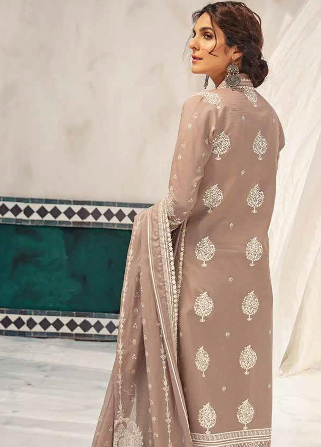 Nayaab By Gul Ahmed Printed Dobby Suits Unstitched 3 Piece GA22N DB-22009A - Summer Collection