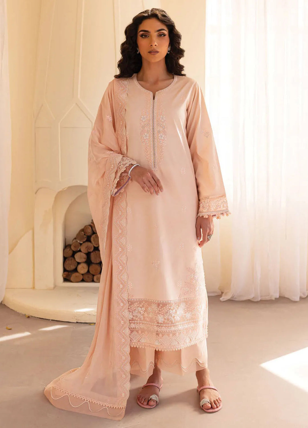Nayaab by Seran Embroidered Lawn Suits Unstitched 3 Piece SRN25NE D-04 Izza - Festive Collection