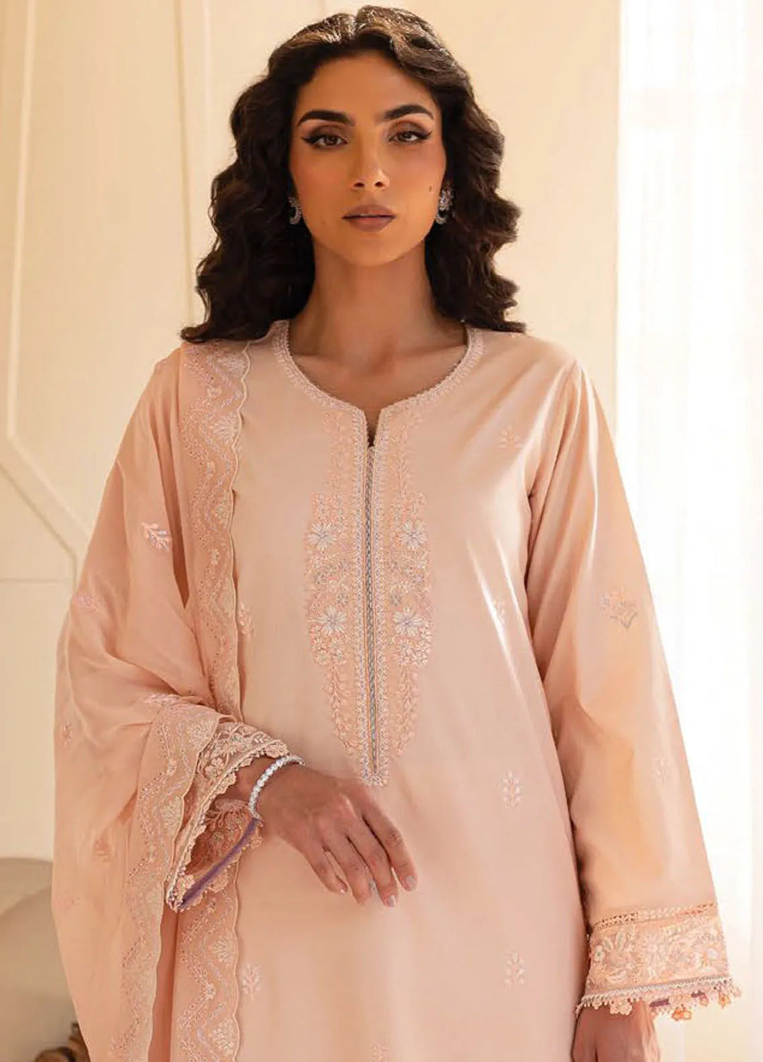 Nayaab by Seran Embroidered Lawn Suits Unstitched 3 Piece SRN25NE D-04 Izza - Festive Collection