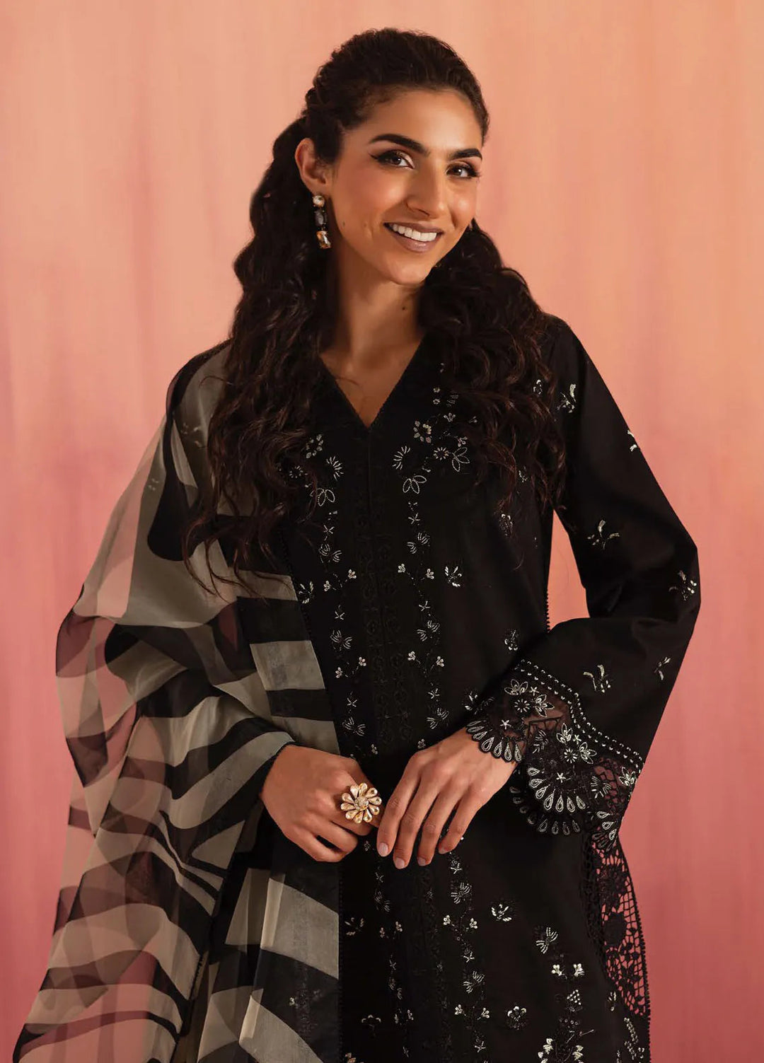 Nayaab by Seran Embroidered Lawn Suits Unstitched 3 Piece SRN25NE D-07 Zora - Festive Collection