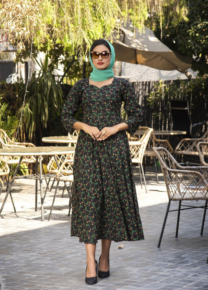 Nazmina Pret  Lawn Western Dress FR-600 SUMMER BLOOM