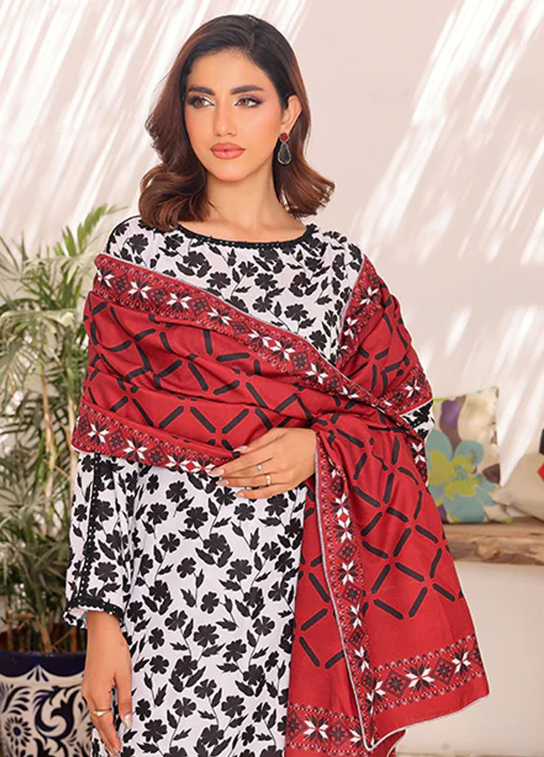 Nazmina Pret Printed Swiss Lawn 3 Piece Suit Botaniq Grace