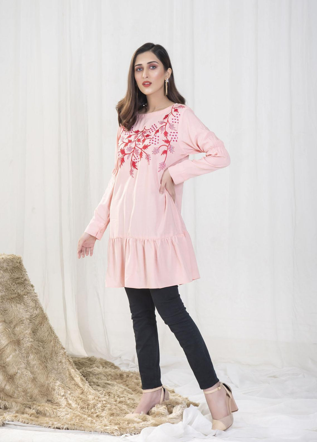 Nazmina Pret Casual Boski Top NZ23SSP AB-501 Baby Pink Embroidered Top