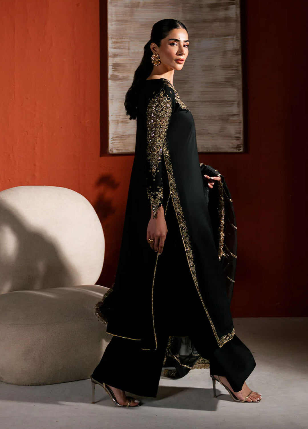 Neeshay Pret Embroidered Raw Silk 3 Piece Suit RS-04