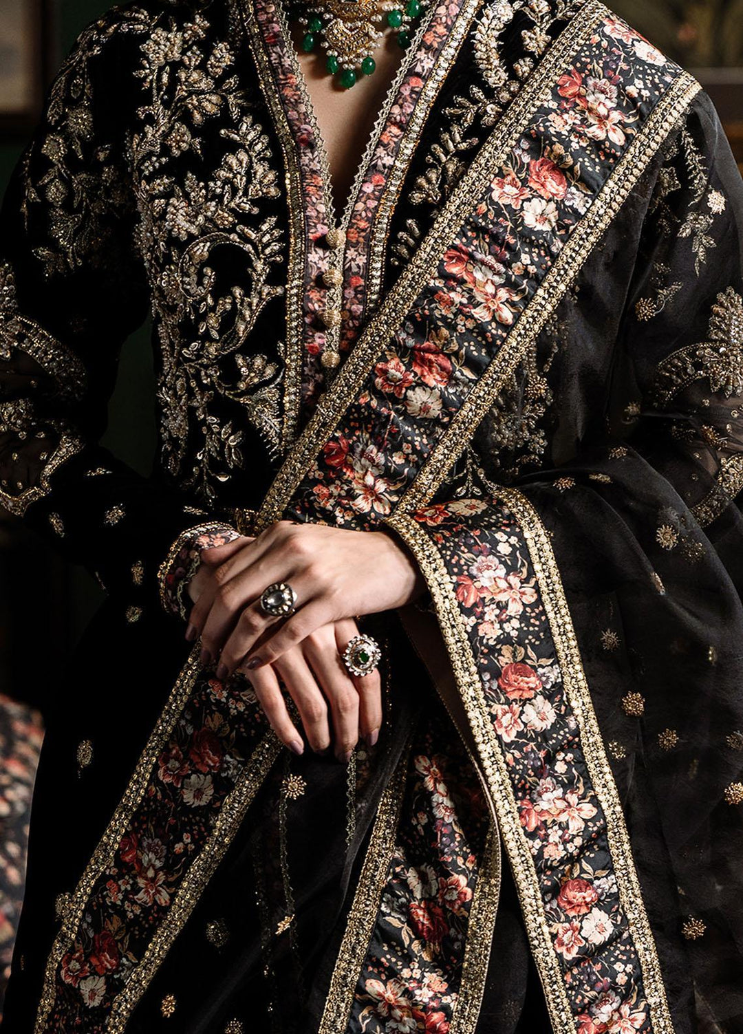 Niloufer By Mushq Embroidered Velvet Suits Unstitched 3 Piece MQ23N MV23-05 Pari - Luxury Collection