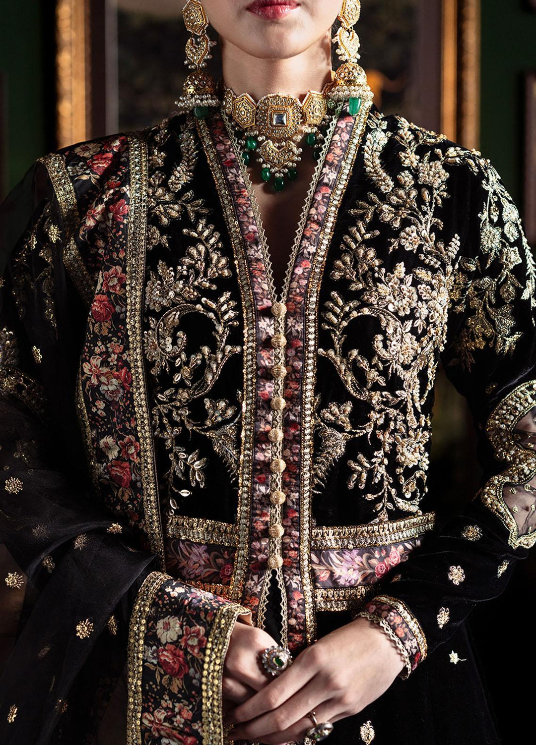 Niloufer By Mushq Embroidered Velvet Suits Unstitched 3 Piece MQ23N MV23-05 Pari - Luxury Collection