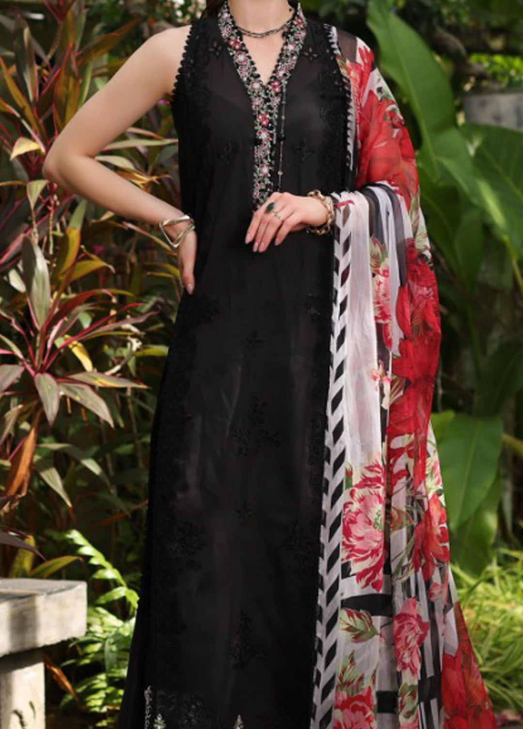 Noor By Saadia Asad Embroidered Lawn Suit Unstitched 3 Piece NSA24C D-6A - Luxury Summer Collection