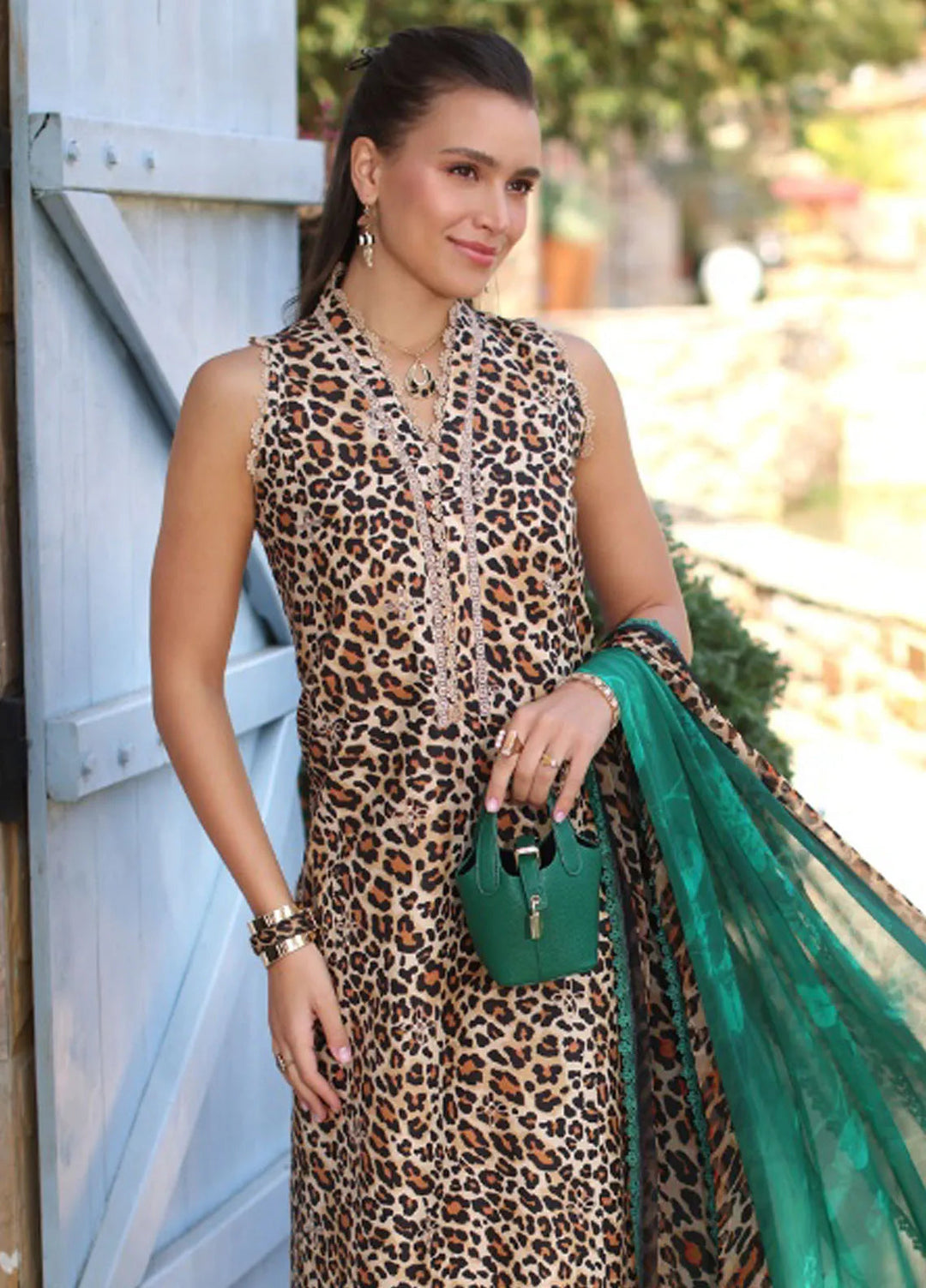 Noor by Saadia Asad Embroidered Lawn Suit Unstitched 3 Piece NSA25LC D-2 A - Summer Collection