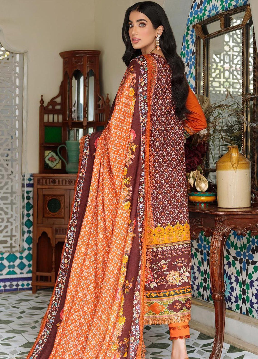 Noor By Saadia Asad Embroidered Linen Suits Unstitched 3 Piece NSA22W D8-A - Winter Collection