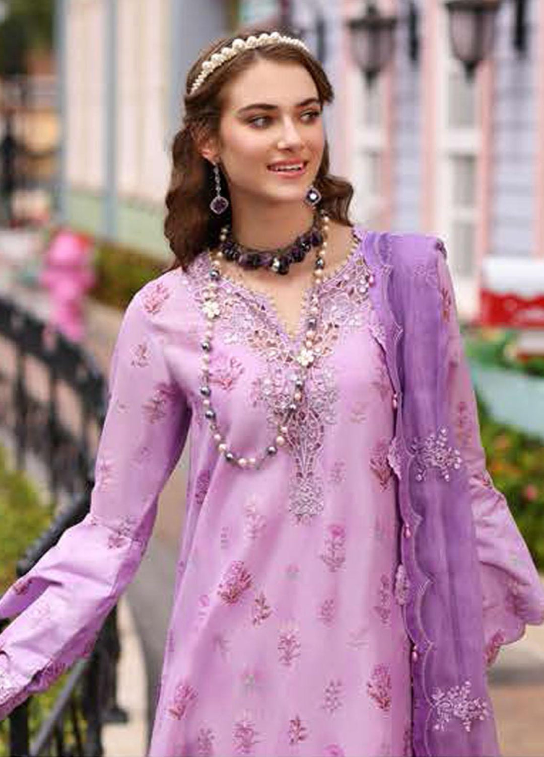 Noor by Saadia Asad Embroidered Lawn Suits Unstitched 3 Piece NSA23P D6-A - Luxury Collection