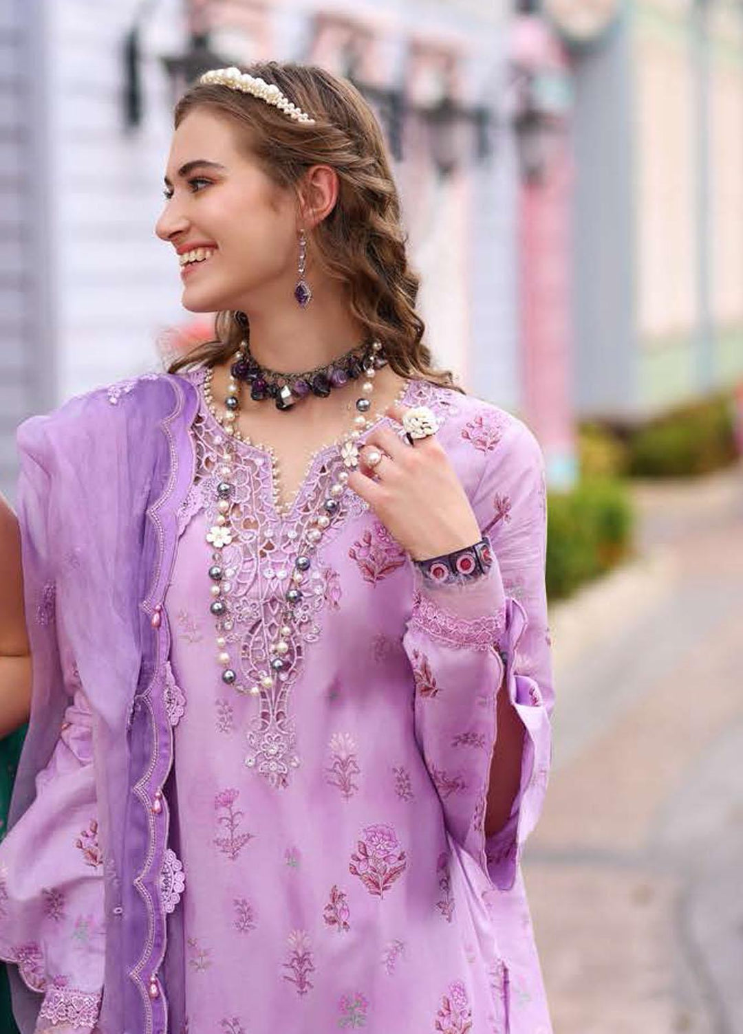 Noor by Saadia Asad Embroidered Lawn Suits Unstitched 3 Piece NSA23P D6-A - Luxury Collection