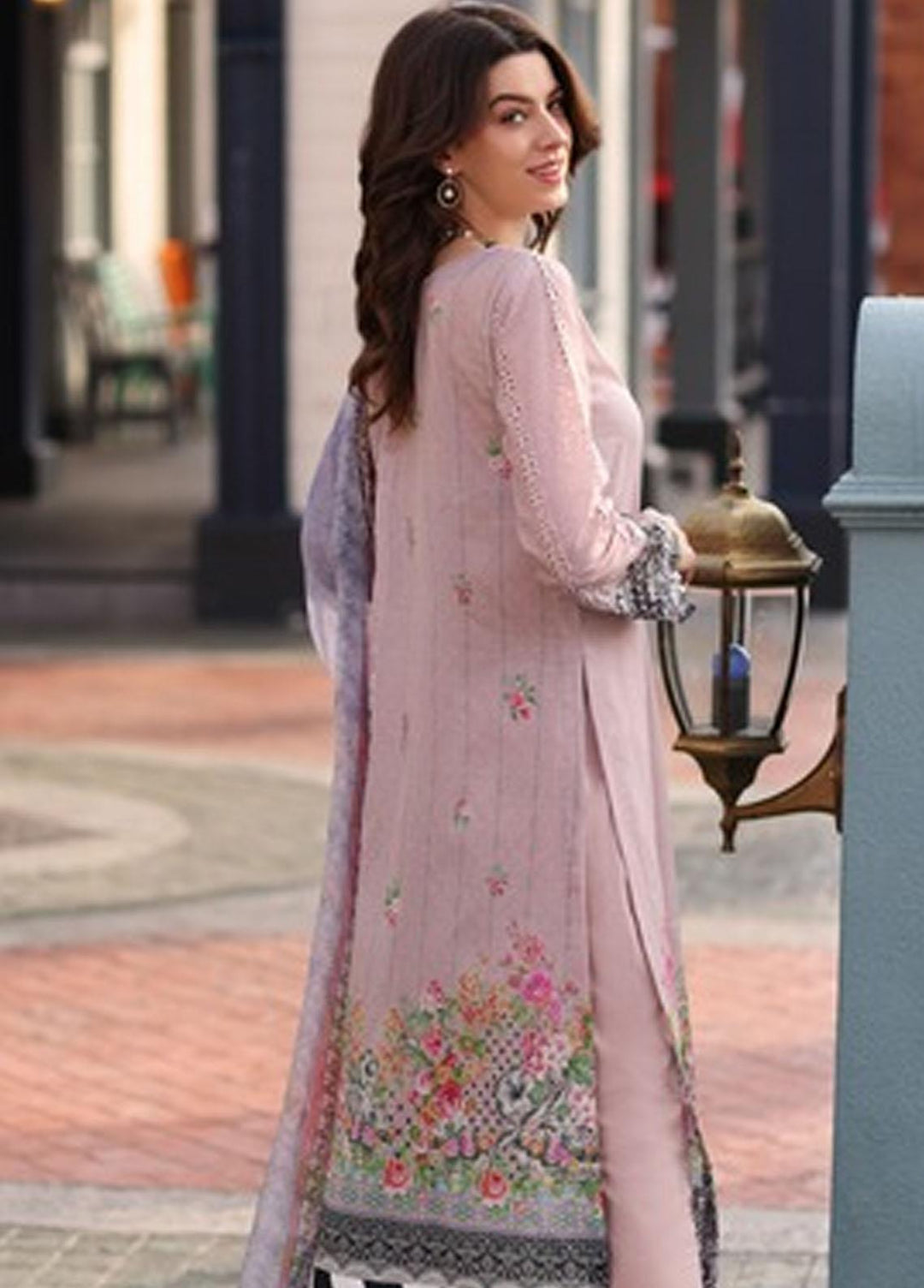 Noor by Saadia Asad Embroidered Lawn Suits Unstitched 3 Piece NSA23P D7-A - Luxury Collection