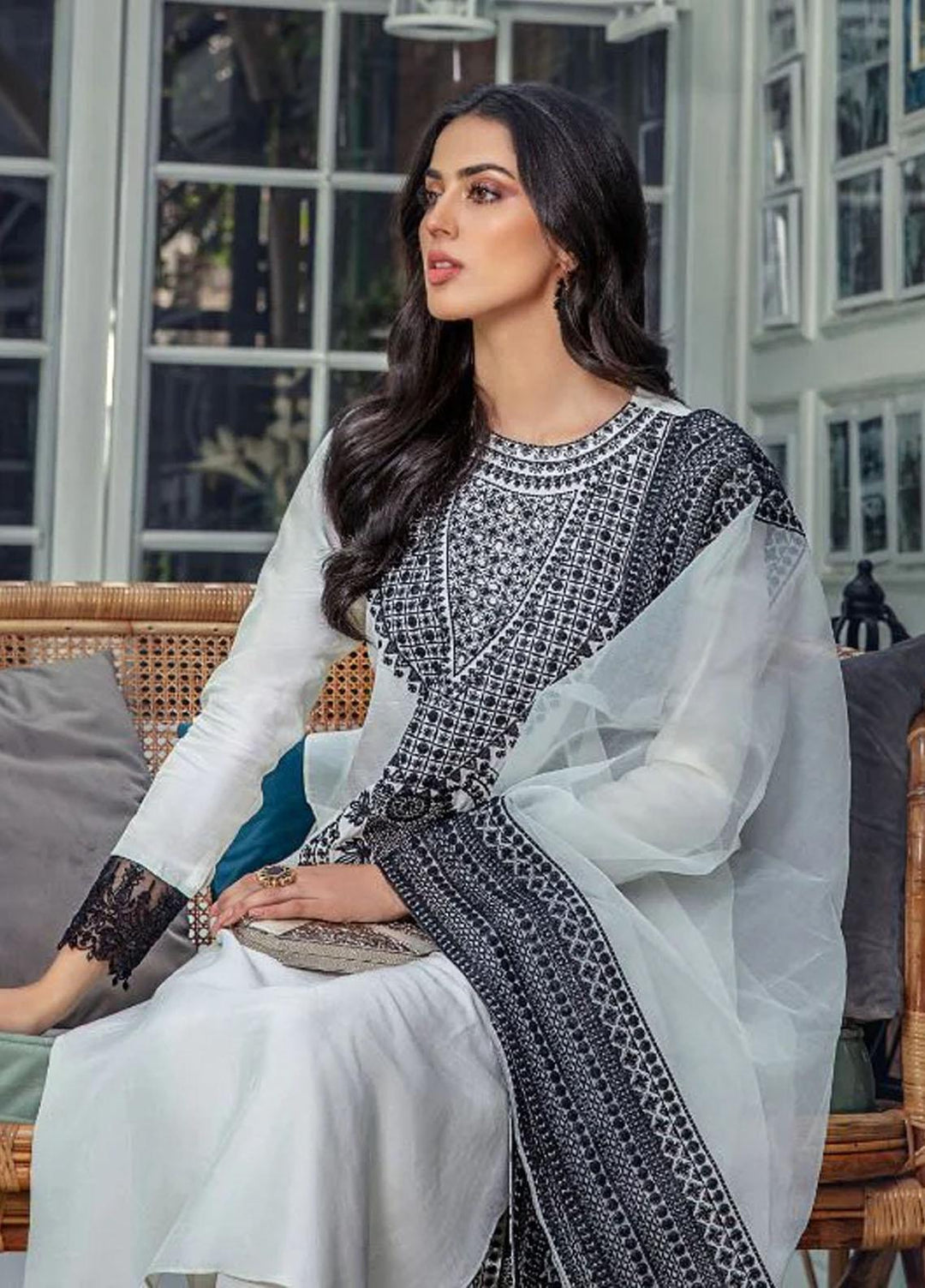 Malook By Shazia Ovais Pret Embroidered Raw Silk 3 Piece Suit MLK23NJ Deena