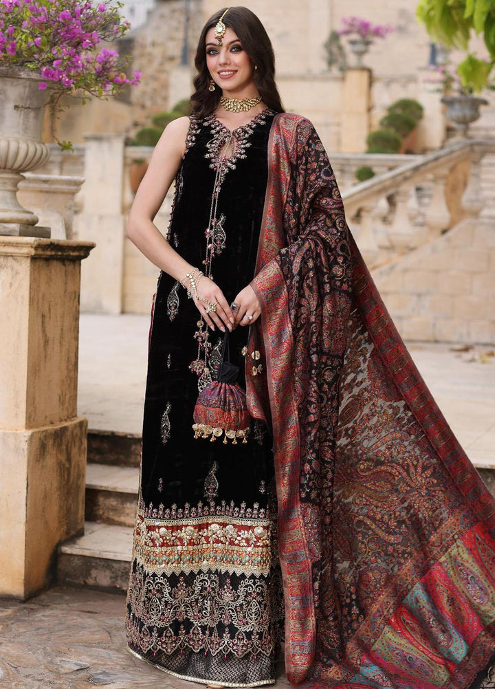Noor Kaani By Saadia Asad Embroidered Velvet Suits Unstitched 3 Piece NSA23H D6 Black - Luxury Collection