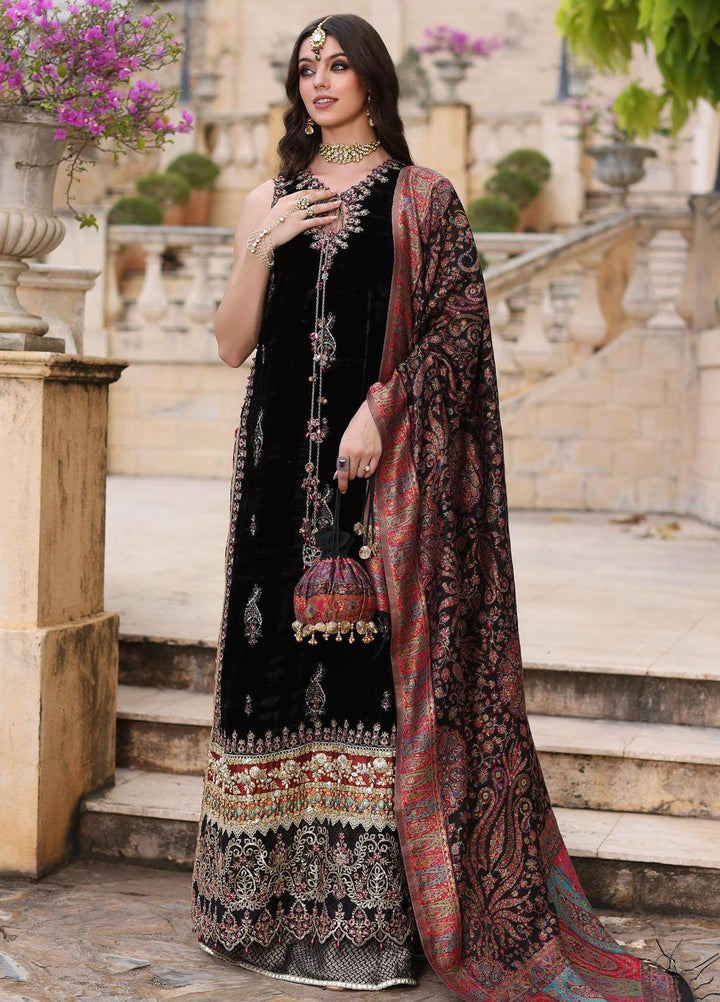 Noor Kaani By Saadia Asad Embroidered Velvet Suits Unstitched 3 Piece NSA23H D6 Black - Luxury Collection