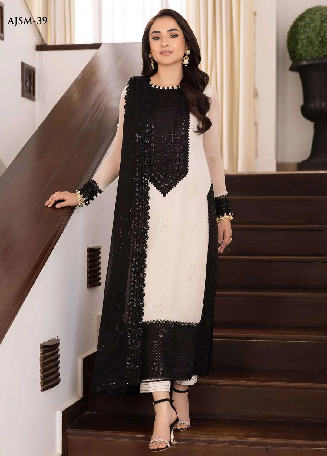 Noorie x Maahru x Meerab By Asim Jofa Embroidered Unstitched Suit 3 Piece AJ23NMM AJSM-39 - Festive Collection