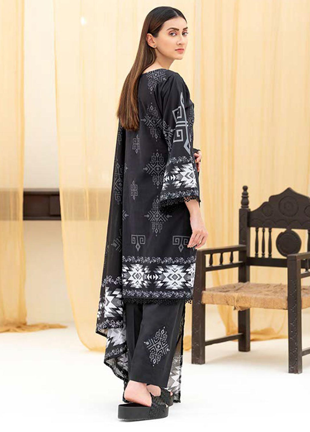 Noorma Kaamal Printed Lawn Suits Unstitched 3 Piece NK22BW 03 - Black & White Collection