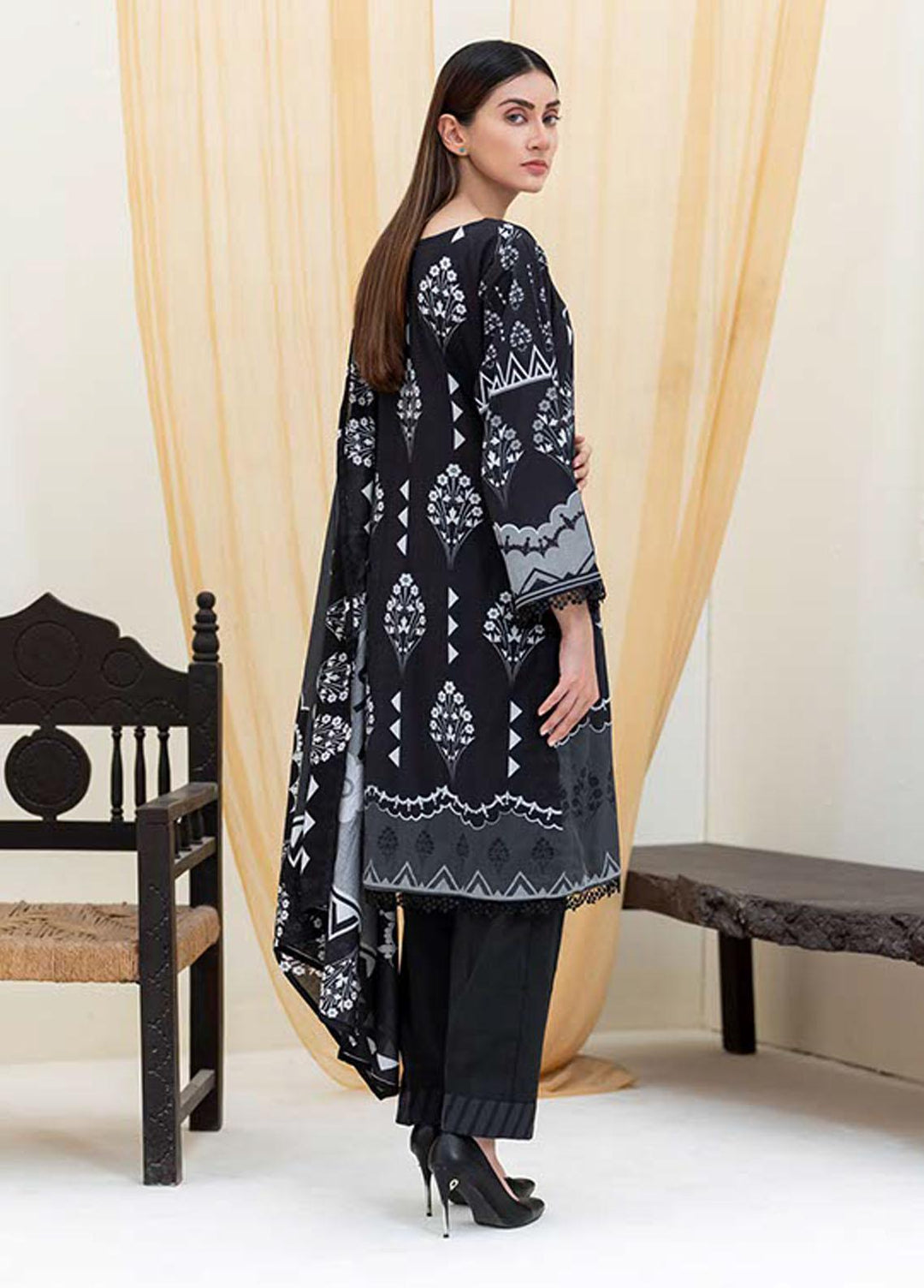 Noorma Kaamal Printed Lawn Suits Unstitched 3 Piece NK22BW 06 - Black & White Collection