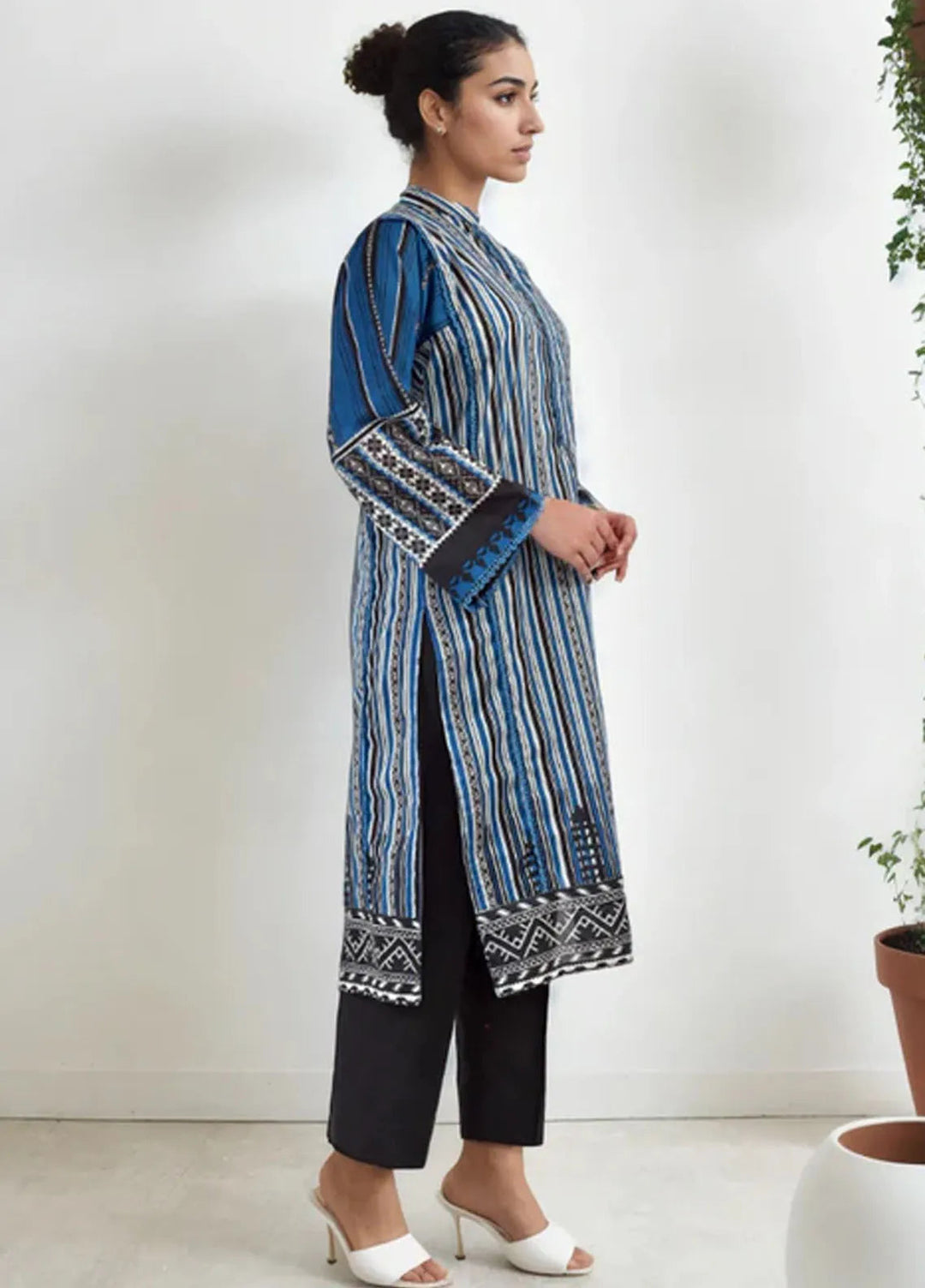 Noorma Kaamal Pret Printed Lawn 2 Piece Suit NK-CPV1-11