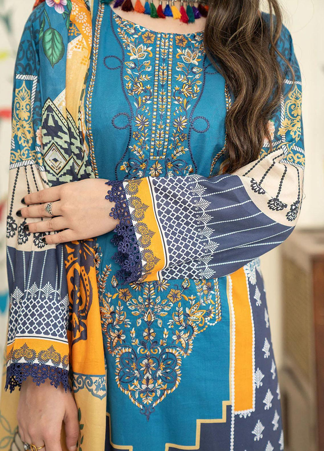 Nova By Safwa Embroidered Lawn Suits Unstitched 3 Piece SW23N NVC-09 - Summer Collection