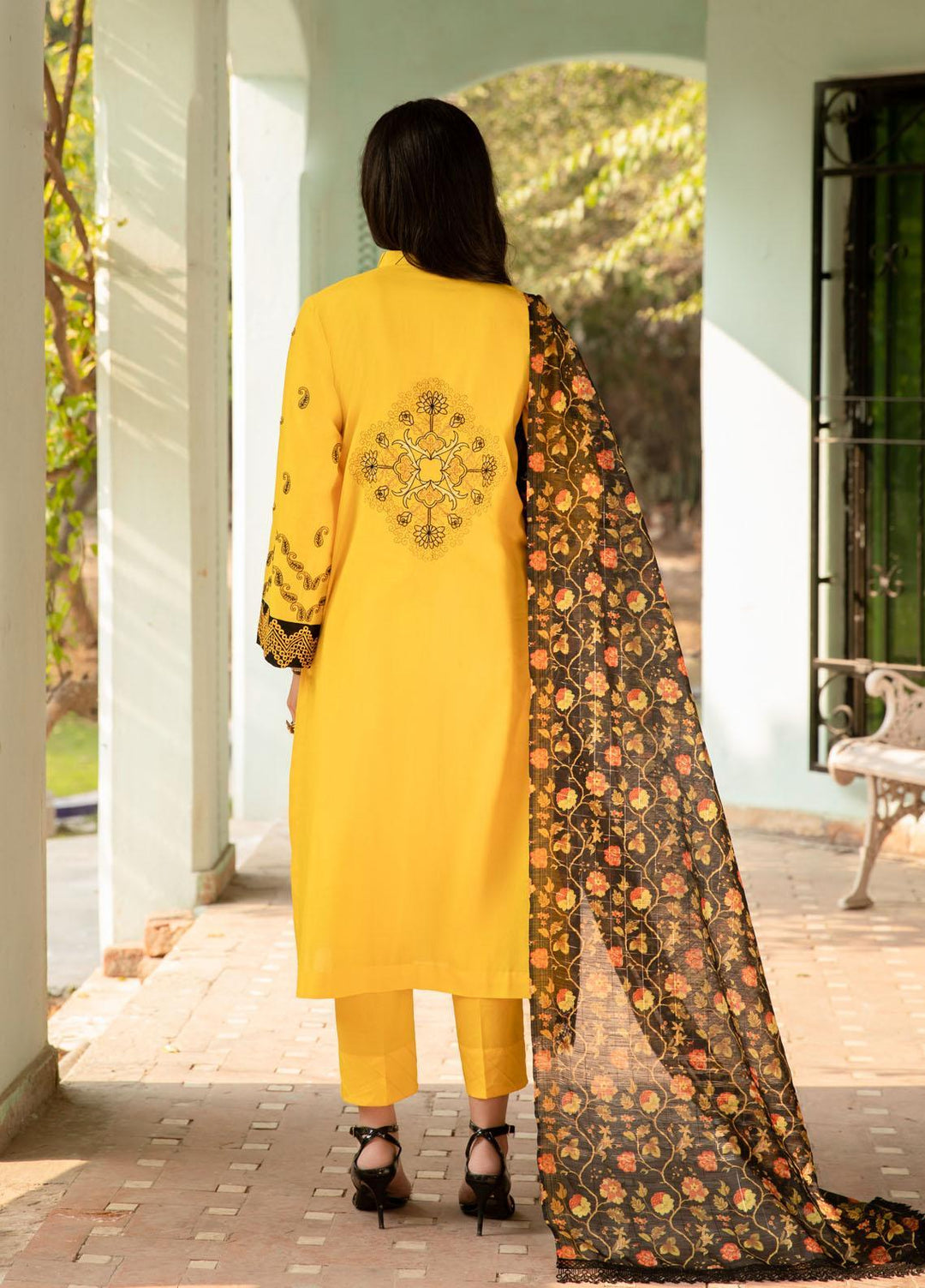 Nur-E-Nazar by Parishay Embroidered Lawn Suits Unstitched 3 Piece PRS22NN Felicity - Summer Collection