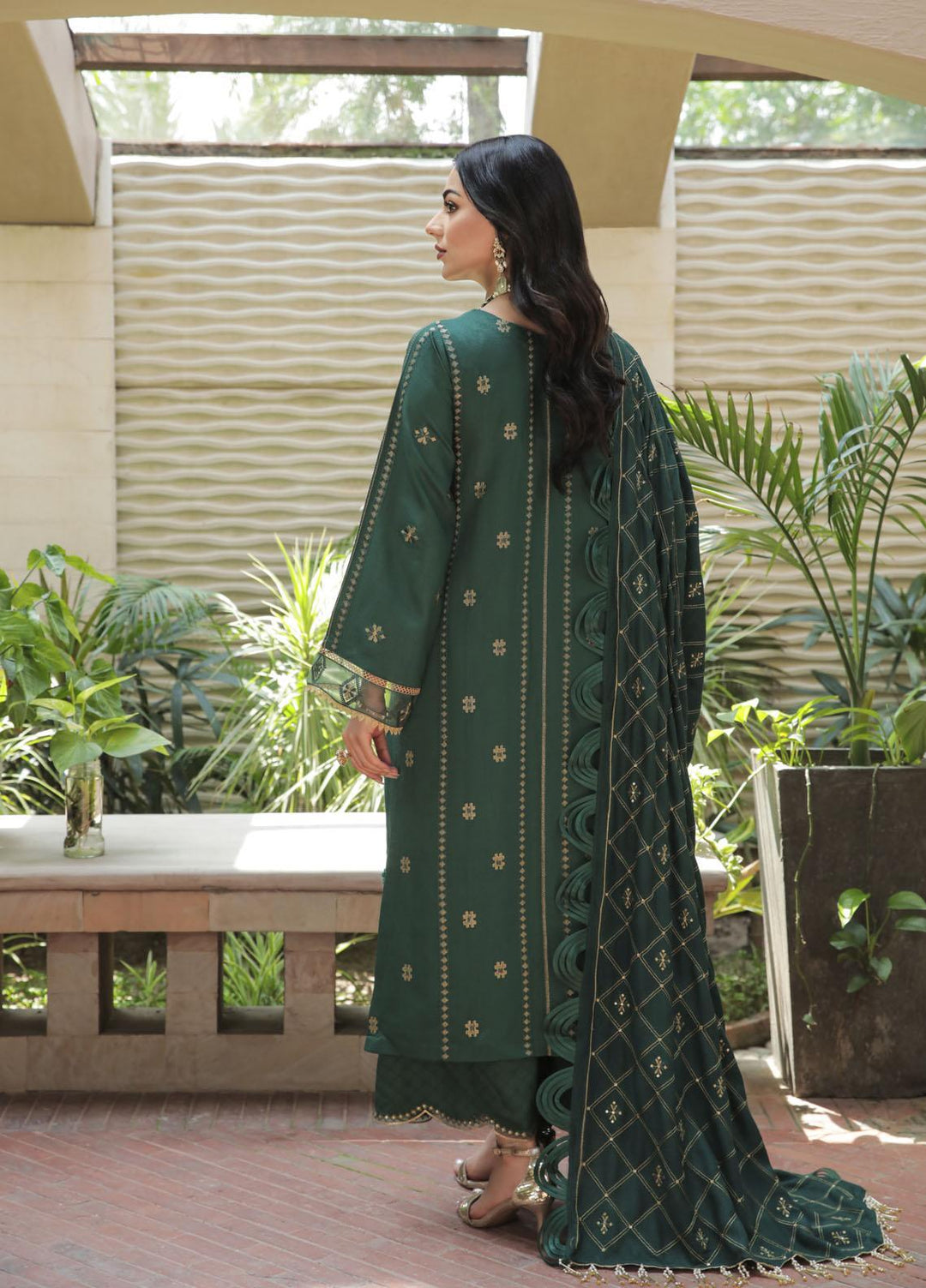 Nuray-e-Nazar by Parishay Embroidered Viscose Suits Unstitched 3 Piece PRS22WNN D-03 - Winter Collection