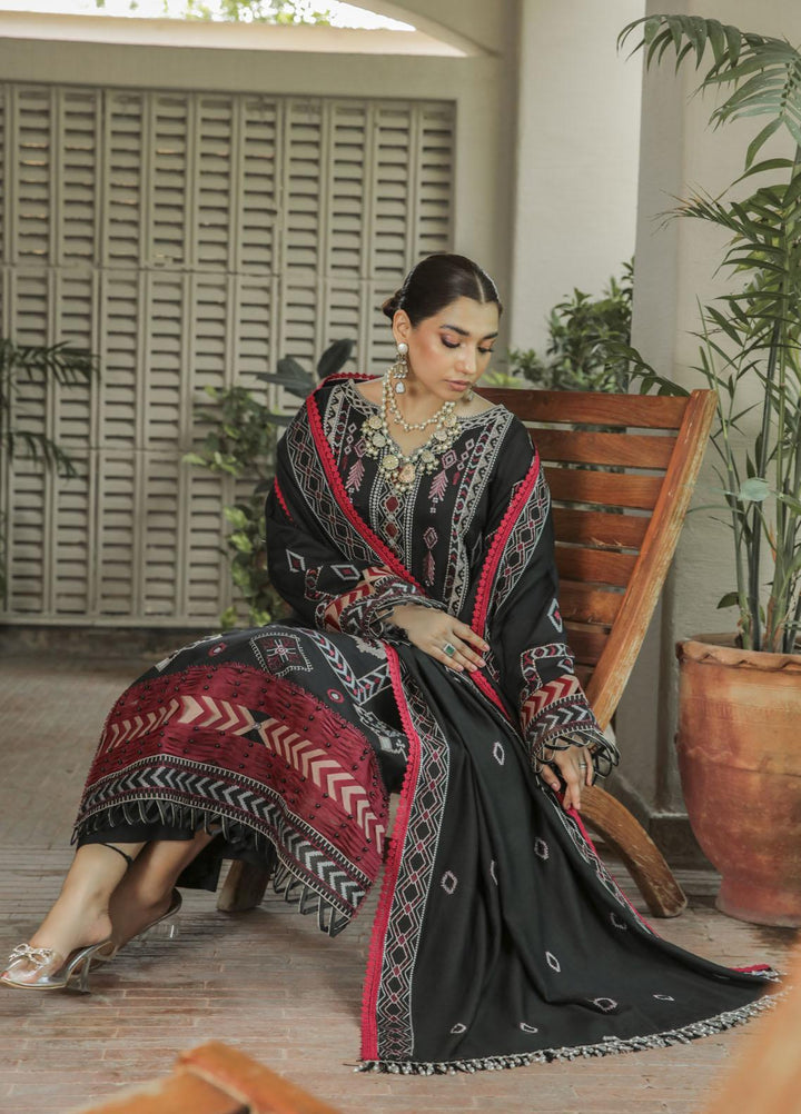 Nuray-e-Nazar by Parishay Embroidered Linen Suits Unstitched 3 Piece PRS22WNN D-07 - Winter Collection