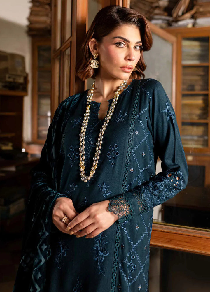 Nureh Embroidered Leather Peach Suit Unstitched 3 Piece NE - 118 - Winter Collection