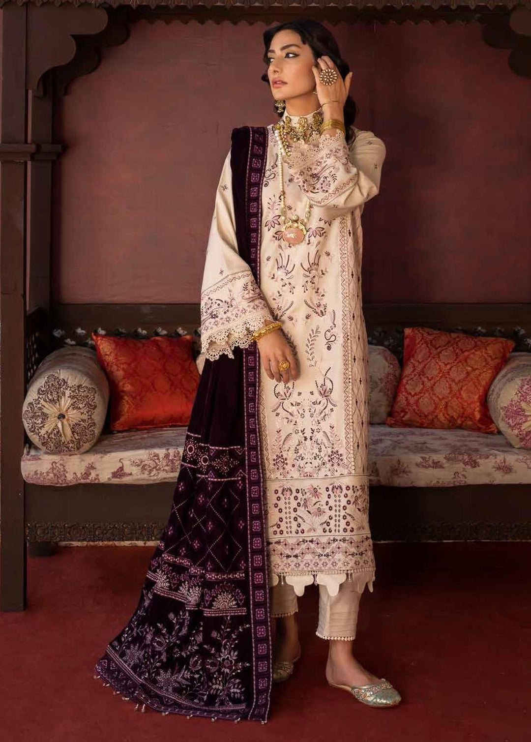 Nureh Embroidered Leather Peach Suits Unstitched 3 Piece NU22W NEP-18 - Winter Collection