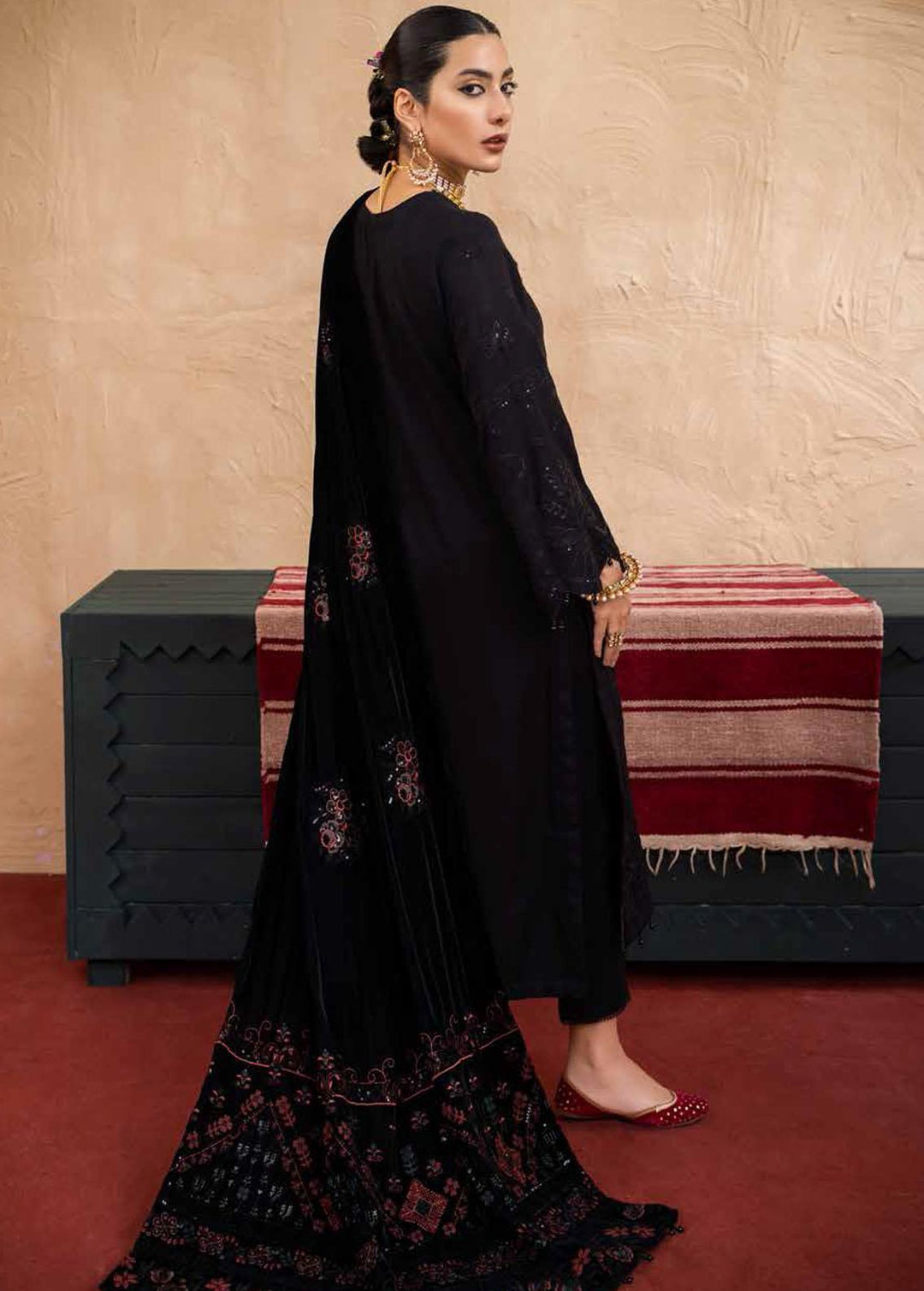 Nureh Embroidered Leather Peach Suits Unstitched 3 Piece NU22W NEP-23 - Winter Collection