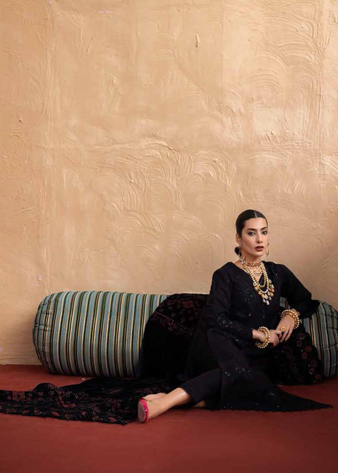 Nureh Embroidered Leather Peach Suits Unstitched 3 Piece NU22W NEP-23 - Winter Collection