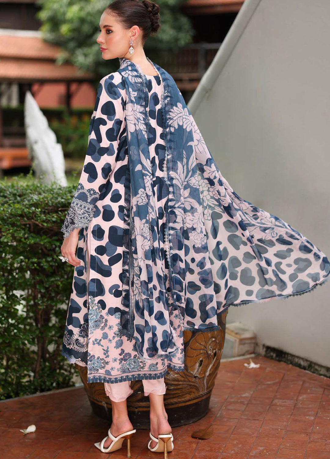 Nureh Embroidered Linen Suits Unstitched 3 Piece NU25DU DD-19 - Winter Collection