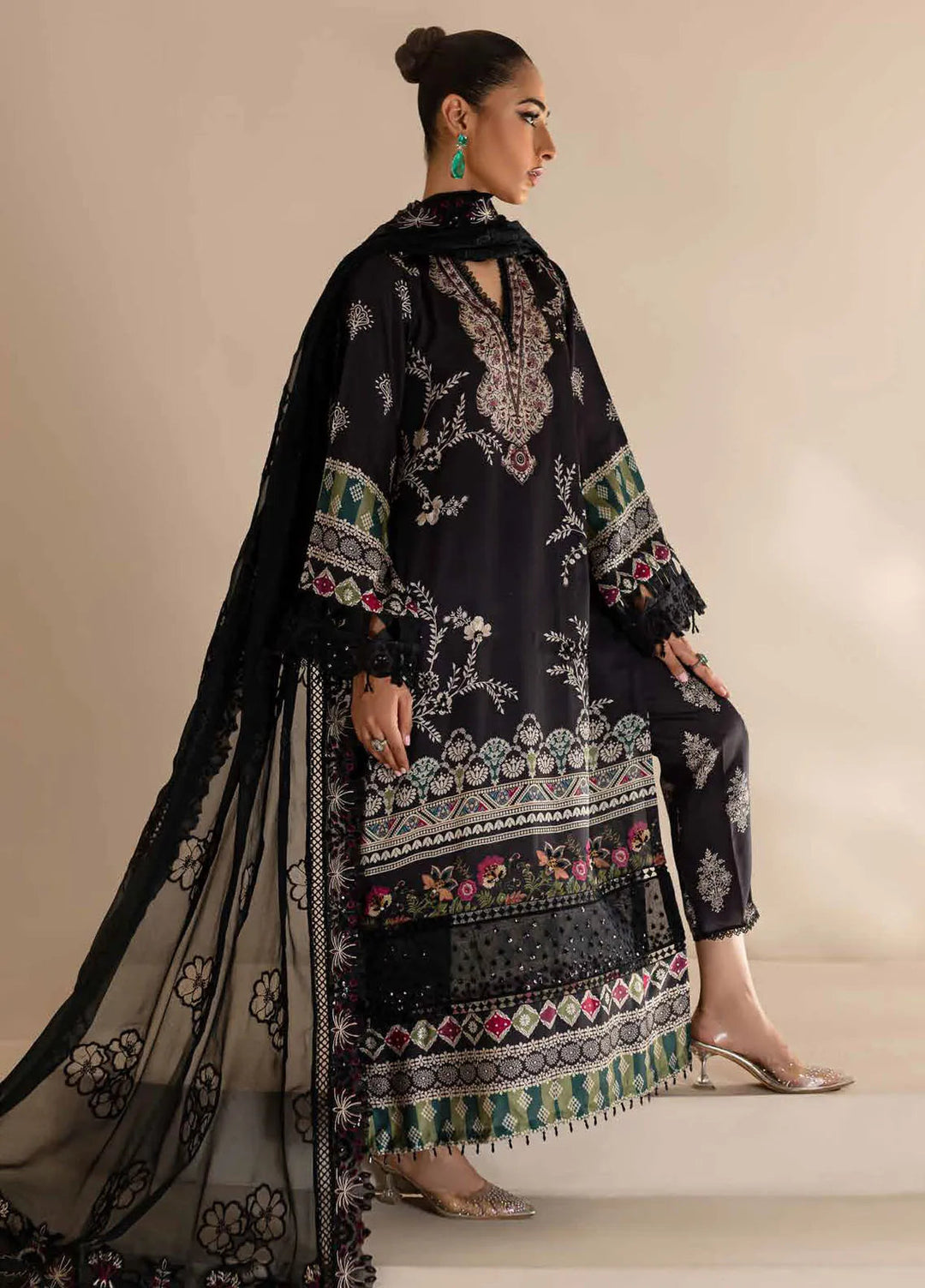 Nureh Embroidered Silk Suits Unstitched 3 Piece NU24TS S-17 - Winter Collection