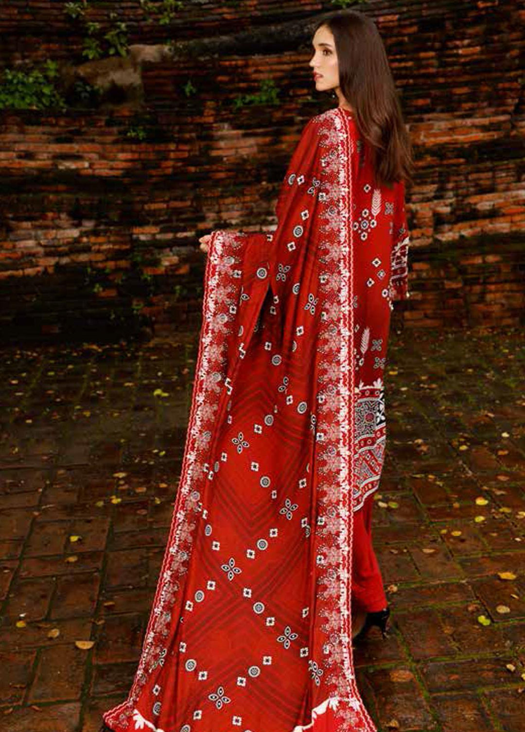 Gardenia By Nureh Embroidered Linen Suits Unstitched 3 Piece NU22GE NWG-78 - Winter Collection