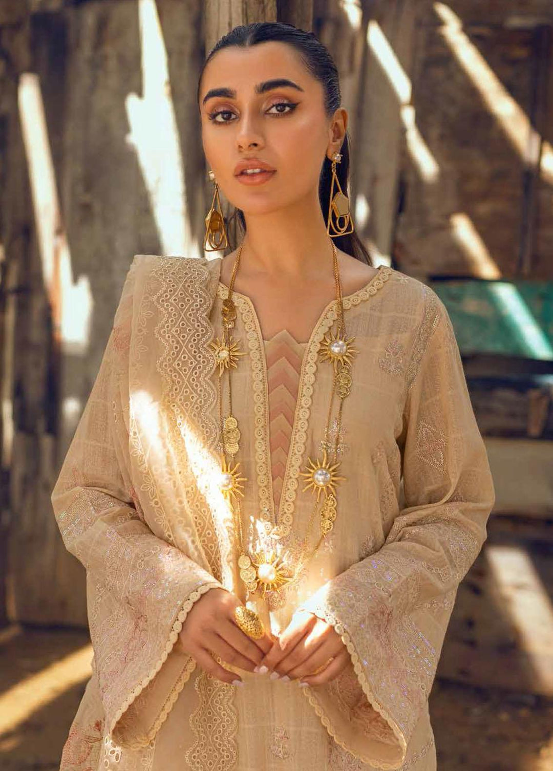 Karavan By Nureh Embroidered Karandi Suits Unstitched 3 Piece NU22KK NW 50 - Winter Collection