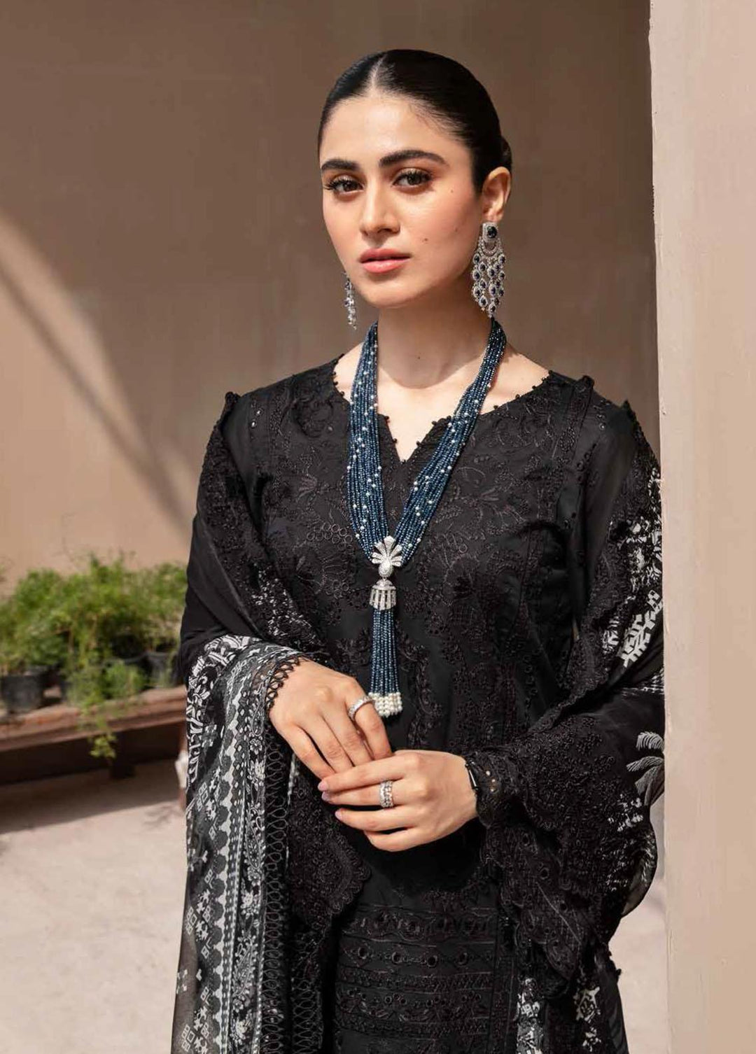 Koyal By Nureh Embroidered Lawn Suits Unstitched 3 Piece NU22K NM-05 - Black & White Collection
