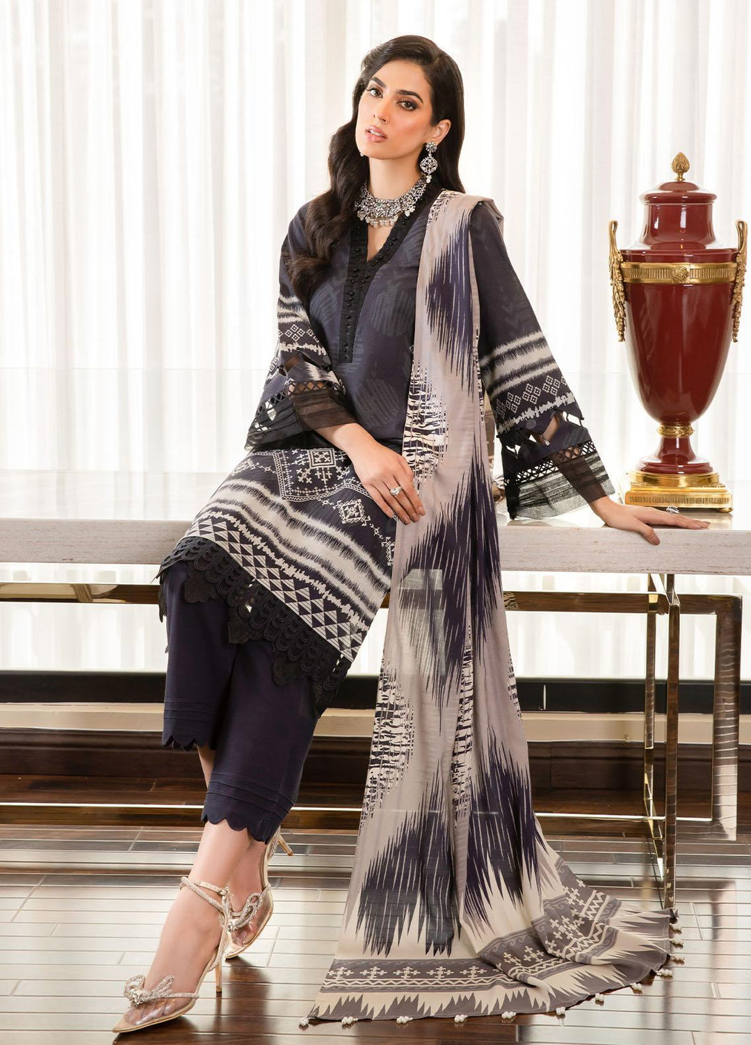 Signature Prints By Nureh Printed Khaddar Suits Unstitched 3 Piece NU22PK SP-30 - Winter Collection