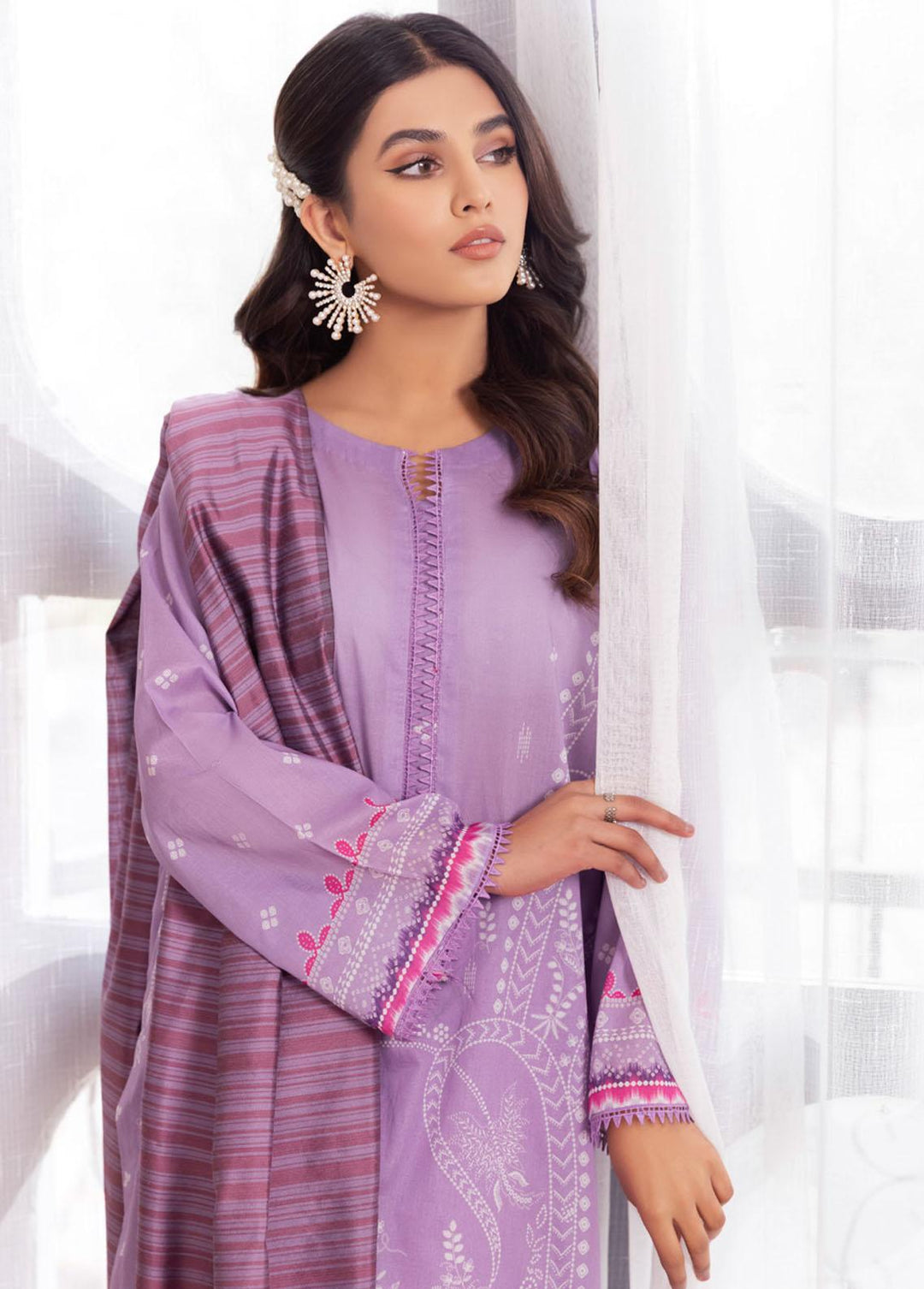 Nureh Printed Lawn Suits Unstitched 3 Piece NU23SP SP-48 - Summer Collection