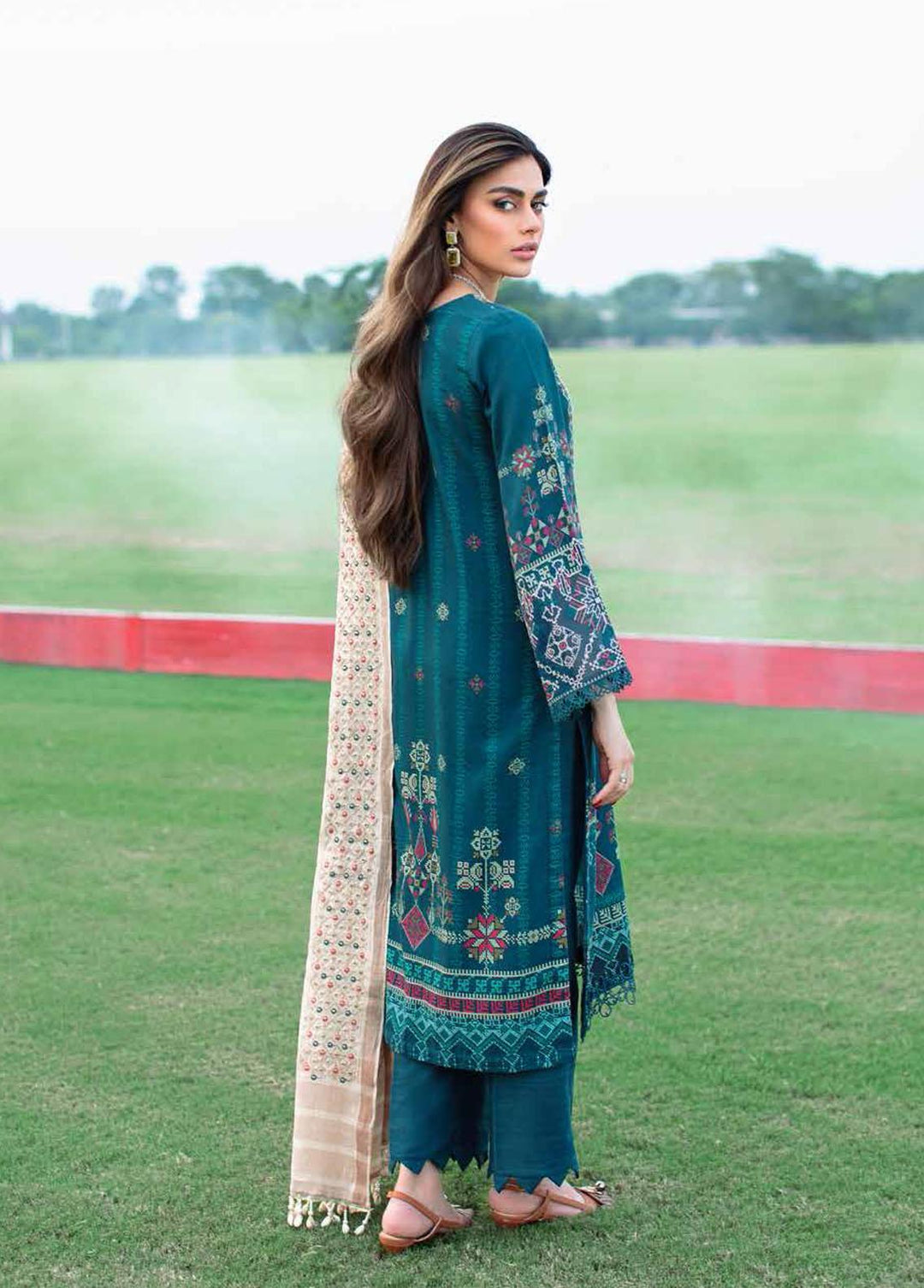 Nureh Embroidered Khaddar Suits Unstitched 3 Piece NU22SK NWE-05 - Winter Collection