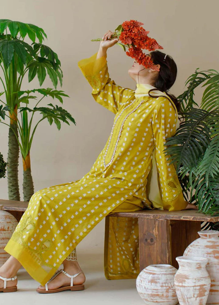 Ombrella Pret Embroiderd Lawn 3 Piece Suit Breeze