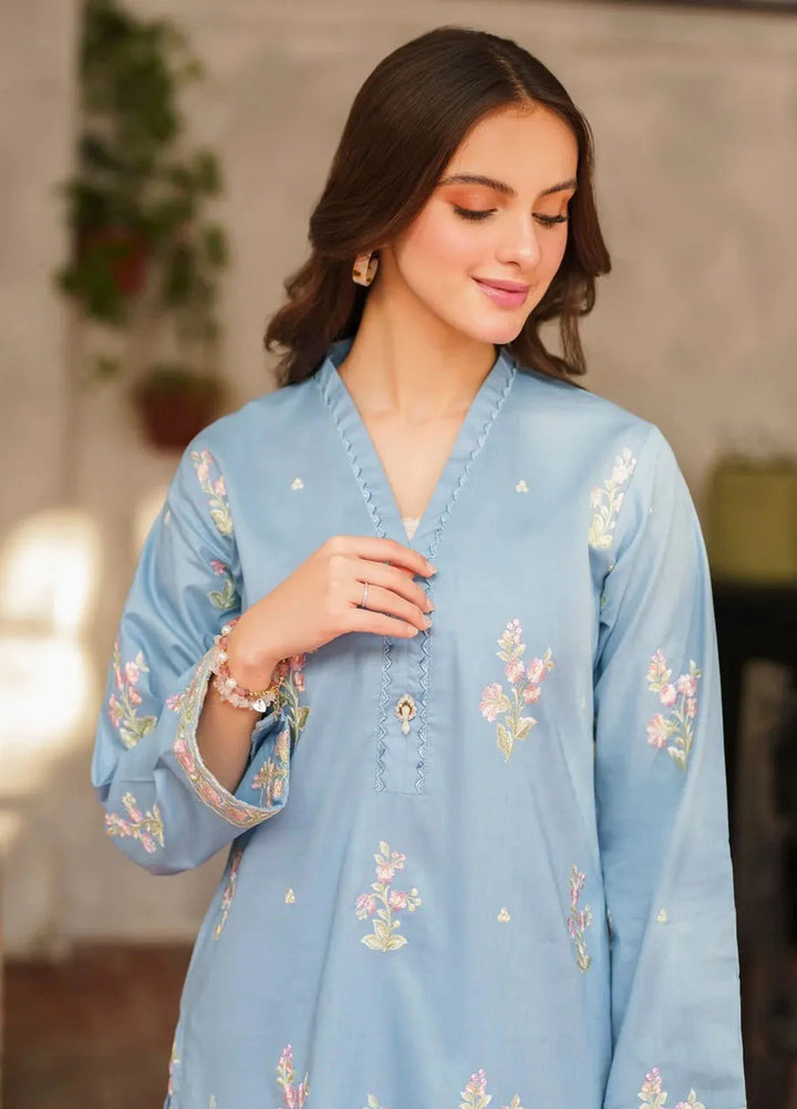 Panache Apparel Pret Embroidered Lawn 3 Piece Suit Bloom