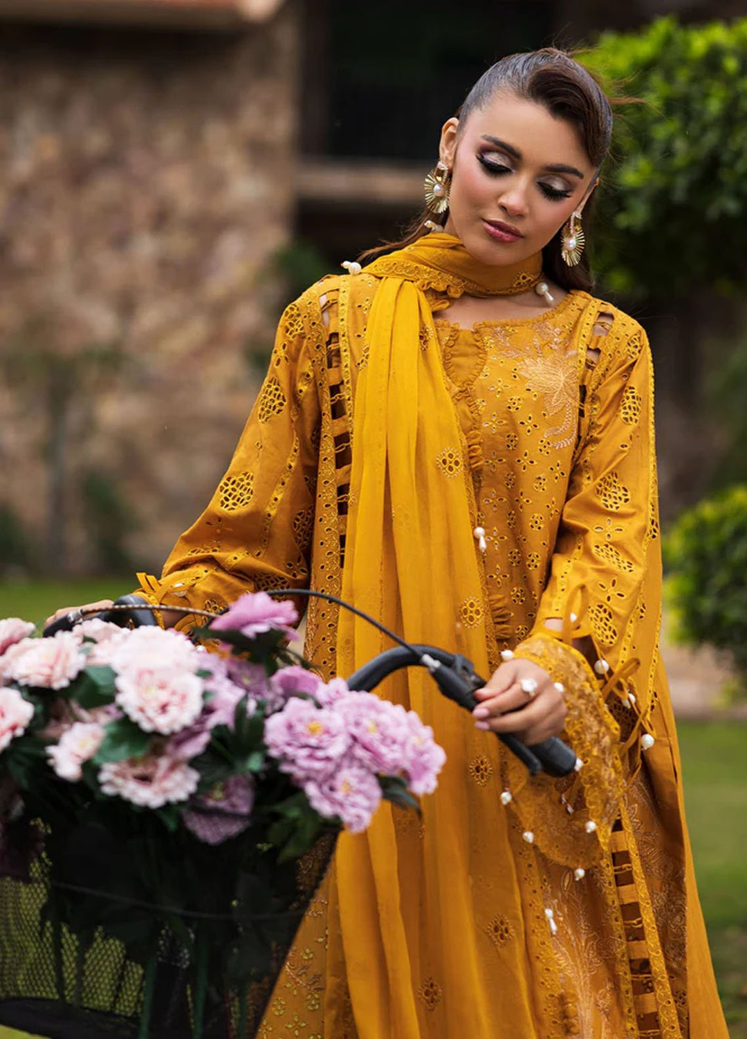 Paras by Pasha Pret Embroidered Lawn 3 Piece Suit PR-17 Marigold Bloom