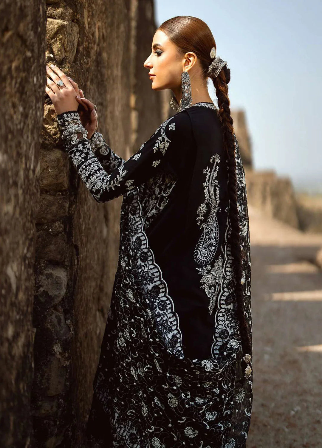 Pardes by Aik Atelier Embroidered Lawn Suit Unstitched 3 Piece AIK24P Look 08 - Summer Collection
