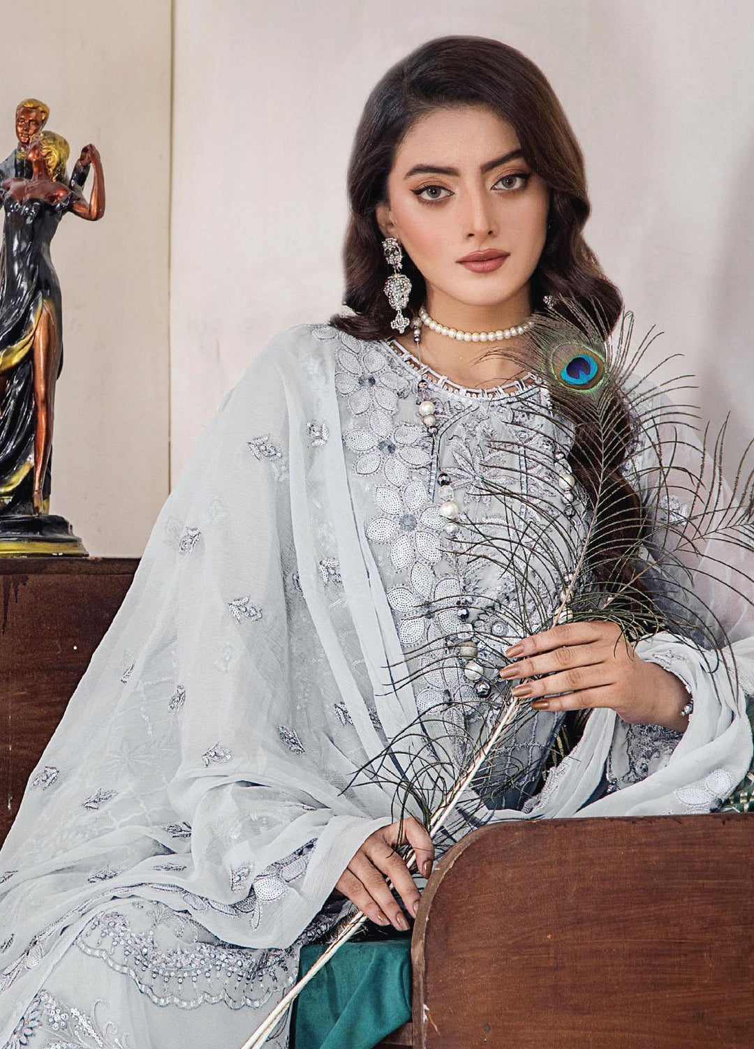 Pareesha By Humdum Embroidered Chiffon Suits Unstitched 3 Piece HD23P-2 D-05 - Luxury Collection