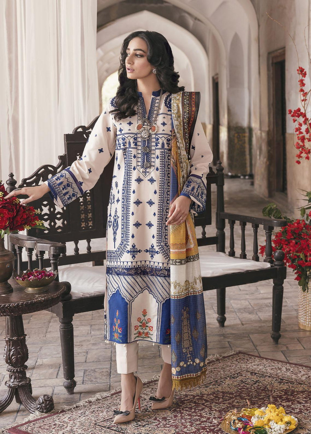 Parishay Embroidered Lawn Suits Unstitched 3 Piece PRS22FE Mehru - Festive Collection