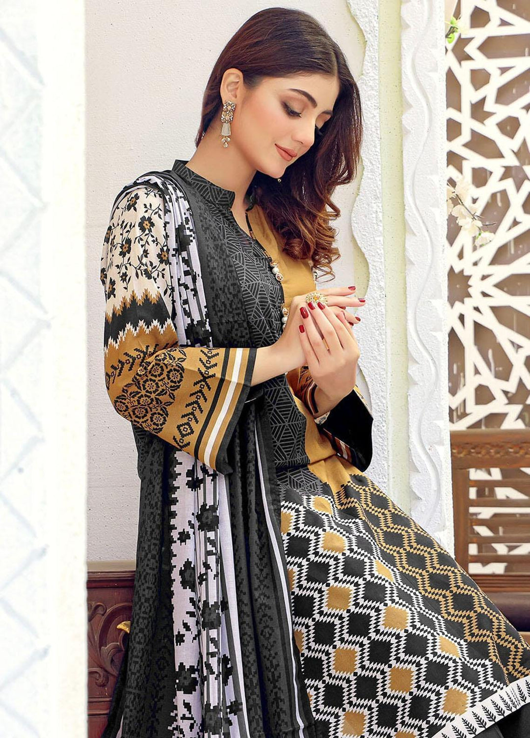 Parishey By Khas Printed Lawn Suits Unstitched 3 Piece KHS23P KLA-1685 - Summer Collection