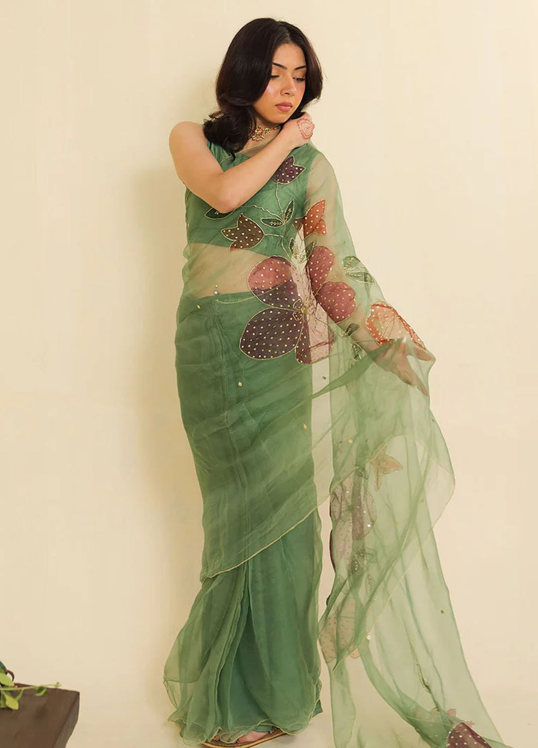 Pashma Khan Embroidered Saree Fareeha