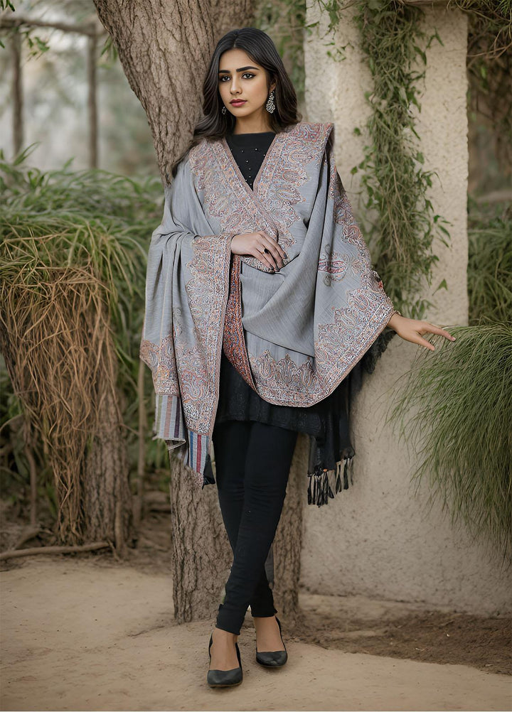 Sanaulla Exclusive Range  Pashmina  Mama D-03 L Grey - Women Shawls